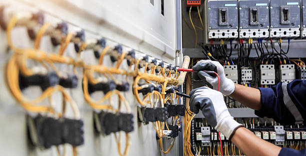 Professional Ceiling Fan Installation technician working in Indian River County County, FL